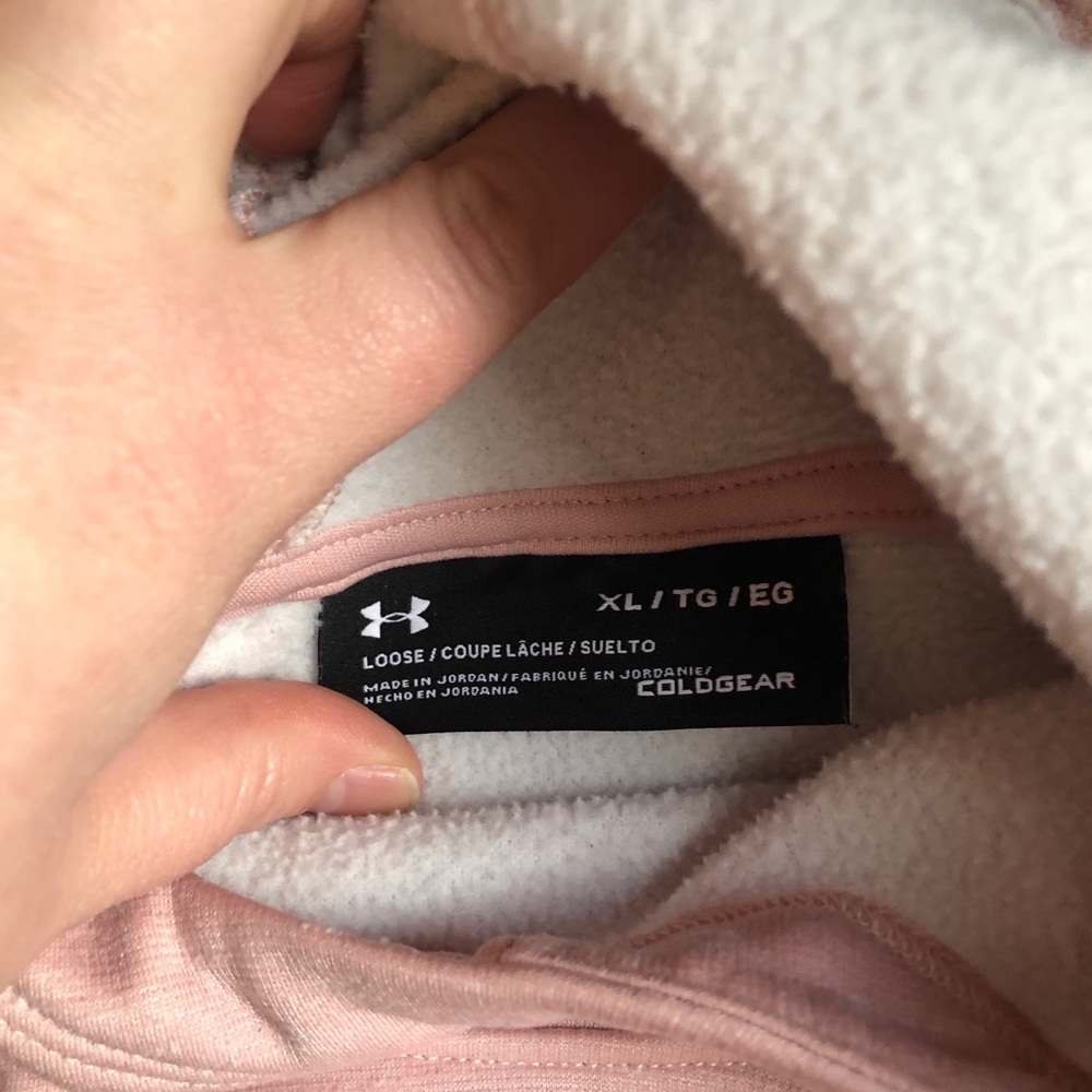Women’s under armour hooded sweatshirt